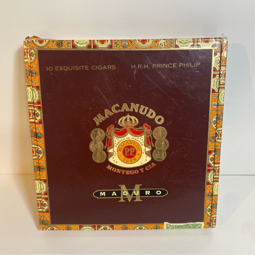 Wooden Cigar Box – Macanudo – Duke of Devon – EMPTY